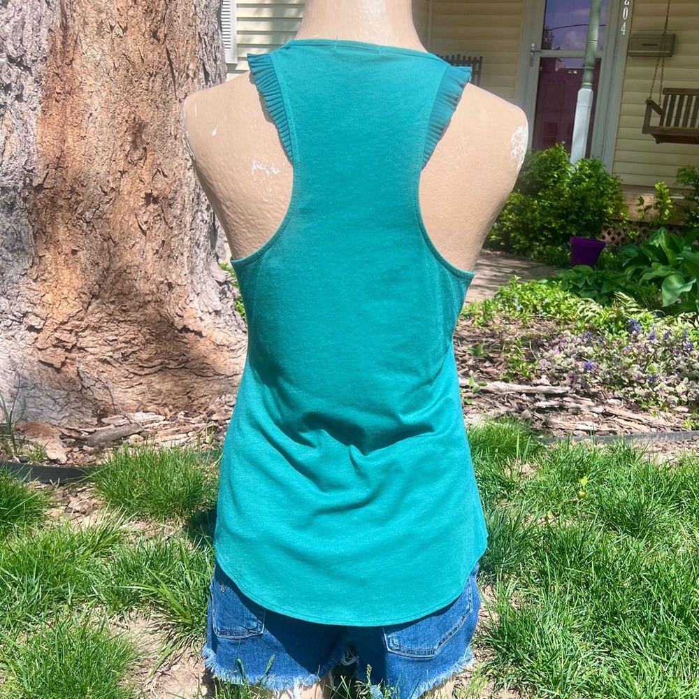 •GAP XS Ruffled Racerback Tank! NEW! - Picture 5 of 14